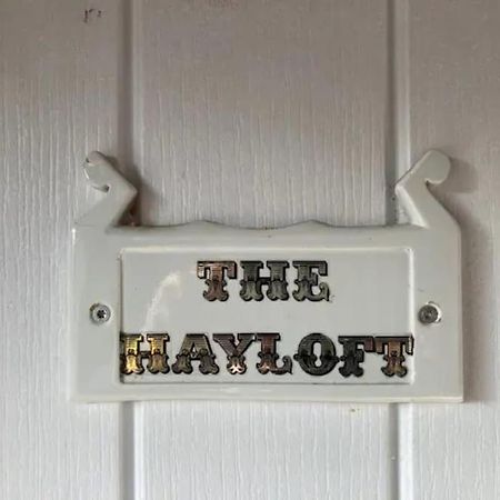 The Hayloft Apartment Abergavenny Exterior photo